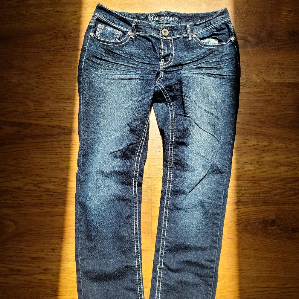 Ariya Jeans